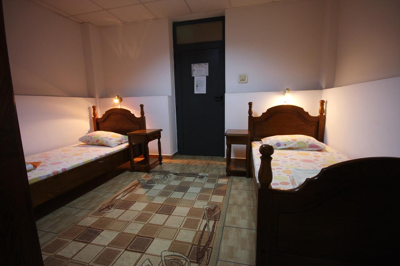 Il Capo Tour Motel Craiova Exterior photo